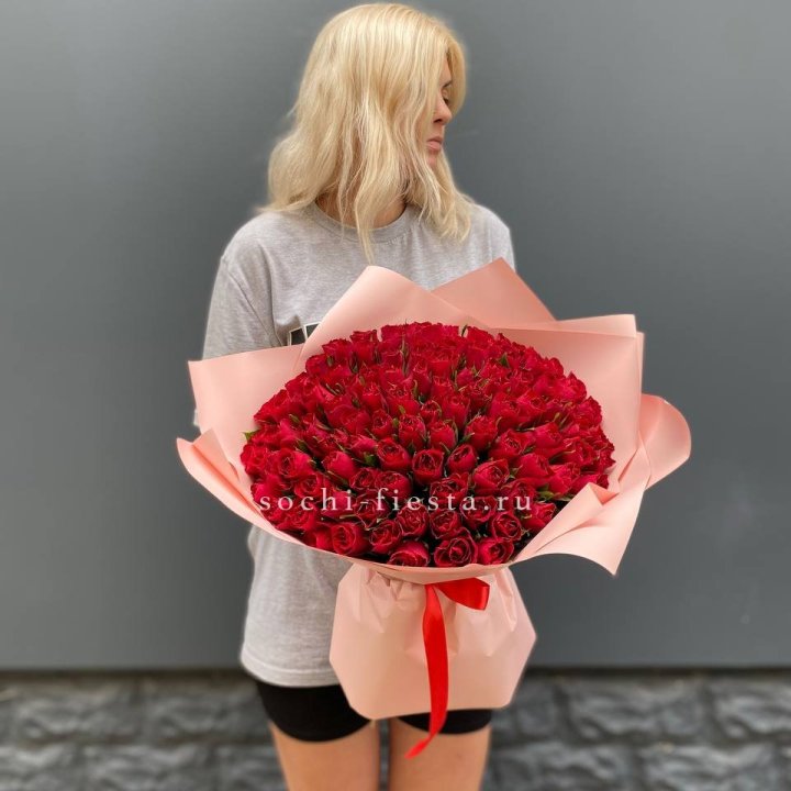 101  красная кенийская роза  в Липецке