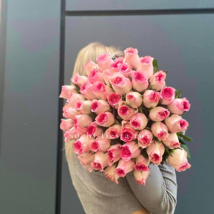51 розовая роза в Липецке