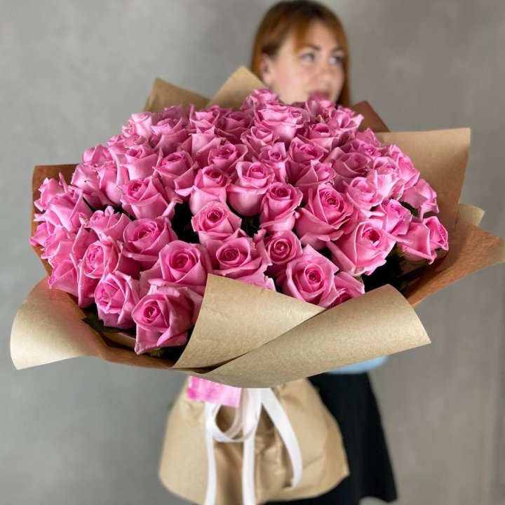101 розовая роза в Липецке