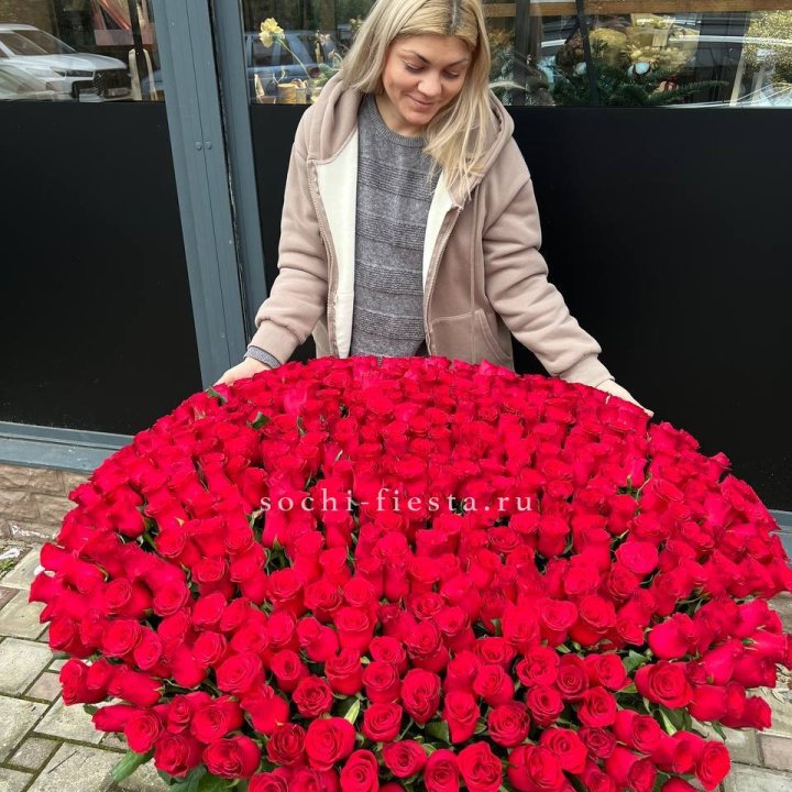 501 красная роза в корзине в Липецке