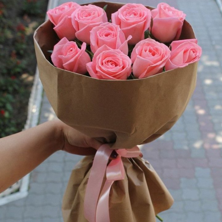 9 розовых роз в Липецке