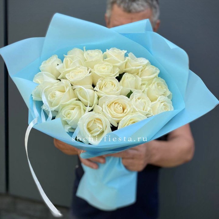21 белая роза в Липецке