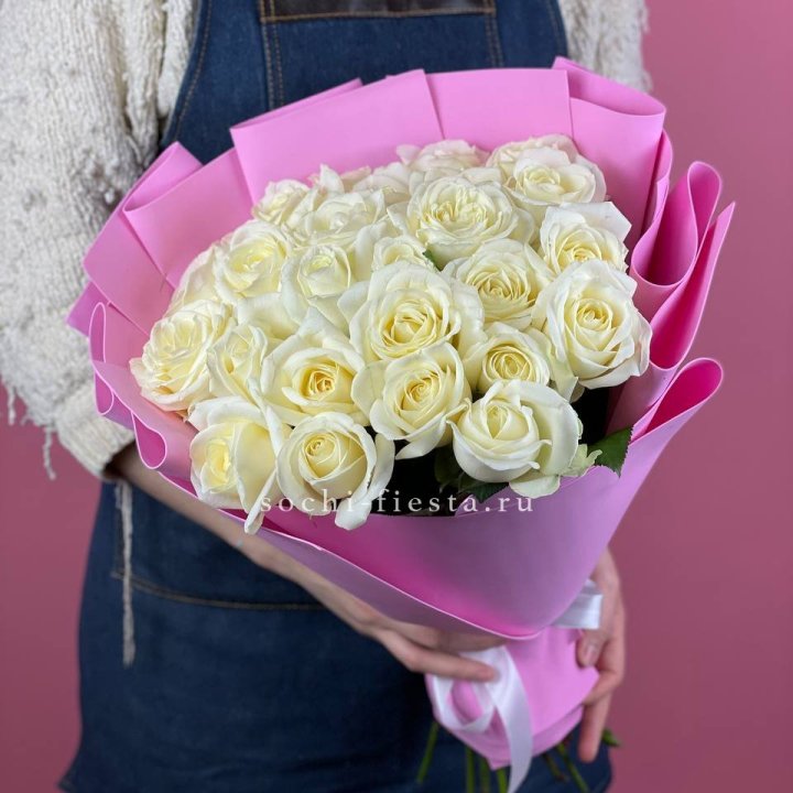 25 белых роз в Липецке