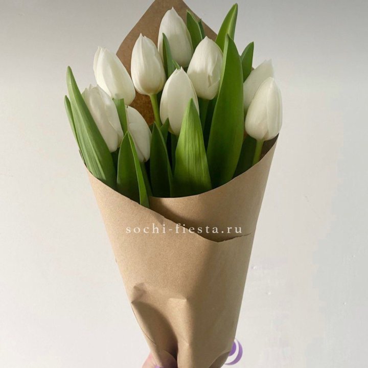Букет белых тюльпанов в Липецке