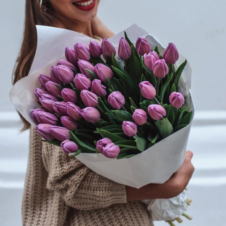 39 сиреневых тюльпанов в Липецке