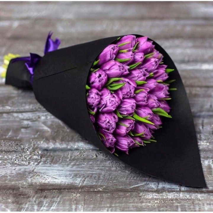 Пионовидные тюльпаны блэк в Липецке