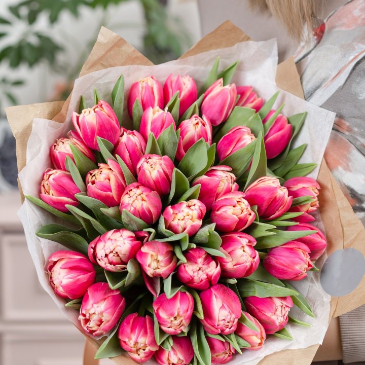 Букет пионовидных тюльпанов в Липецке